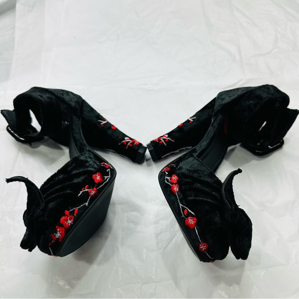 T.U.K Black Velvet Heels with Bow Accent - Picture 3 of 10